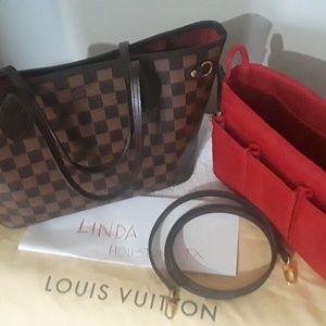 SOLD******Auth LV neverfull pm